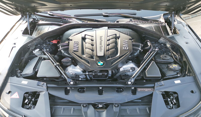 BMW 750Li V8 full