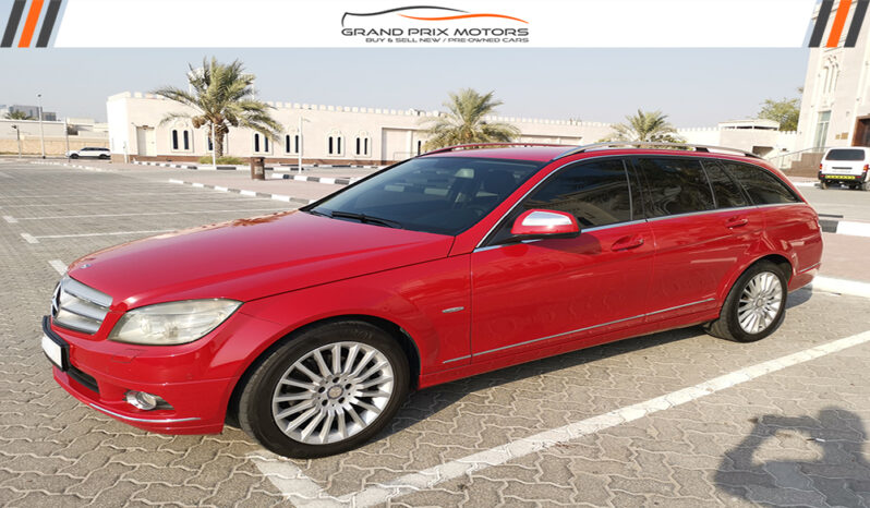 This is Mercedes C200 Elegance Station Wagon (Estate) V4 2.0L GCC 2009 Model In Perfect Condition