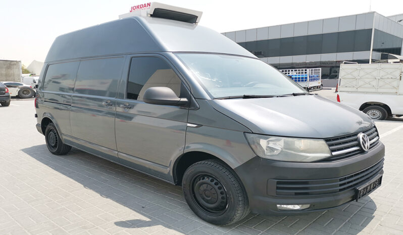 Volkswagen Transporter 2.0TSI full