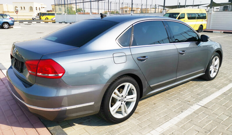 Volkswagen Passat V5 2.5L full