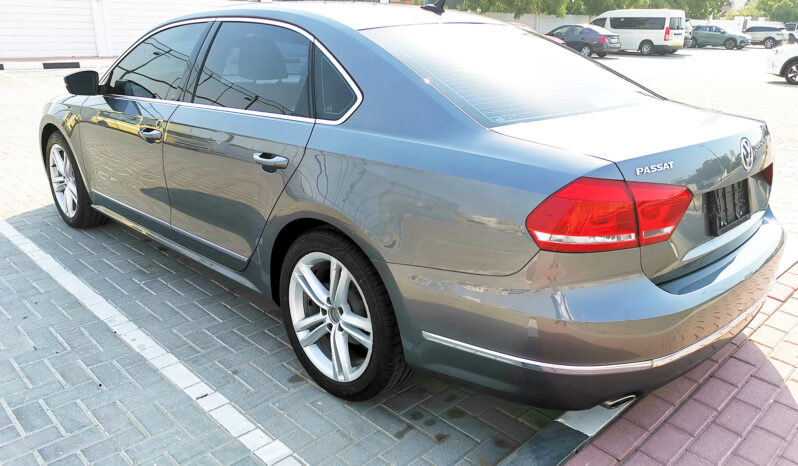 Volkswagen Passat V5 2.5L full