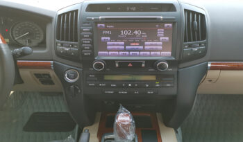 Toyota Land Cruiser GXR V8 full