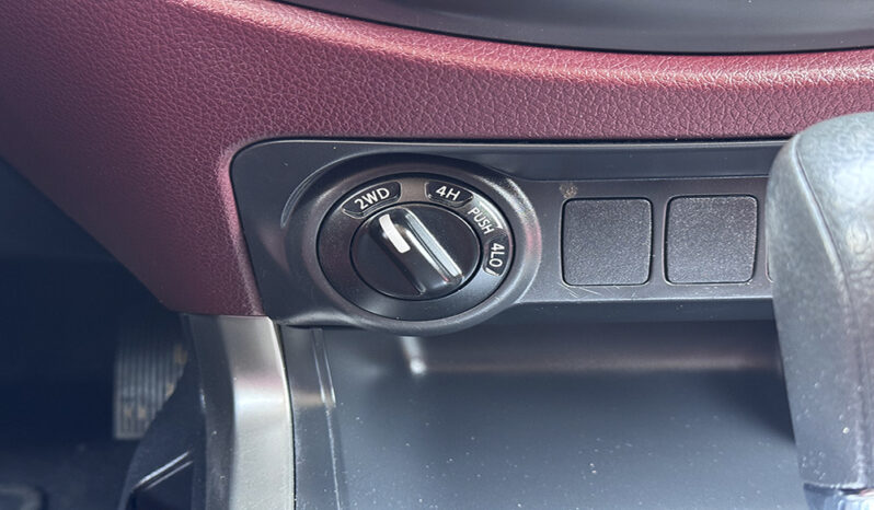 Nissan Navara SE 4×4 DOUBLE CAB AUTOMATIC full