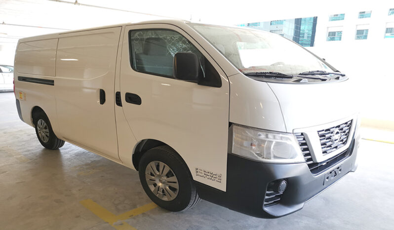 Nissan Urvan NV350 3 Seater Manual full