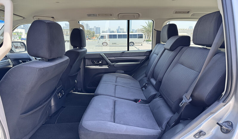 Mitsubishi Pajero V6 3.0 GLS 7 Seater full