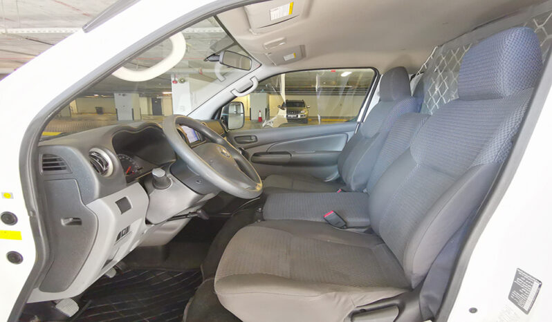 Nissan Urvan NV350 3 Seater Manual full