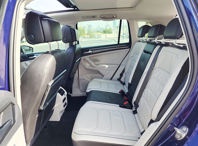 Volkswagen Tiguan 4Motion 2.0 Sport full