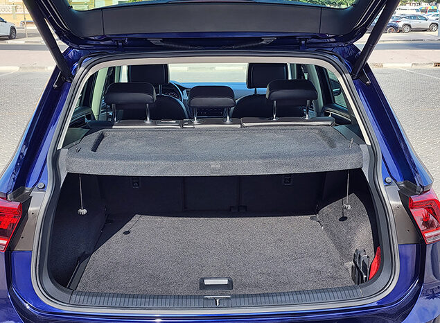 Volkswagen Tiguan 4Motion 2.0 Sport full