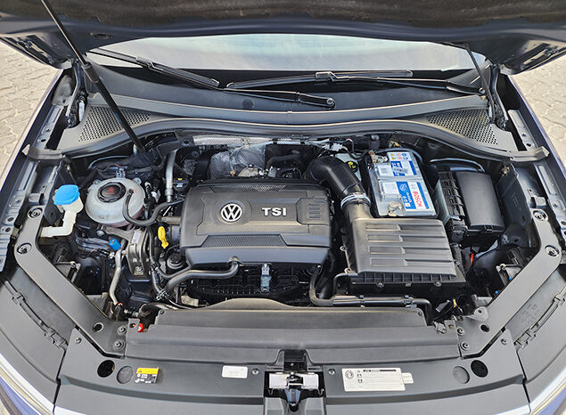 Volkswagen Tiguan 4Motion 2.0 Sport full