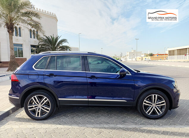 Volkswagen Tiguan 4Motion 2.0 Sport full