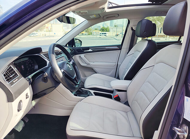 Volkswagen Tiguan 4Motion 2.0 Sport full