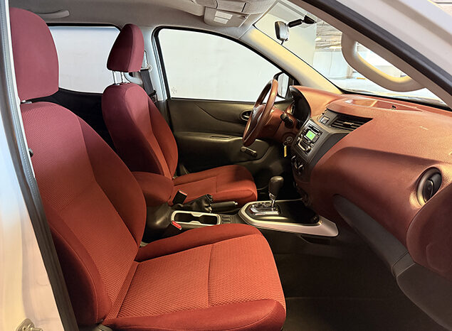Nissan Navara SE 4×4 2.5 Double Cabin Automatic full