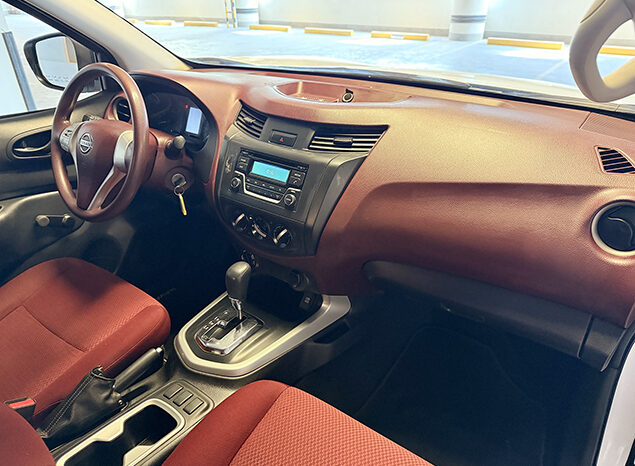 Nissan Navara SE 4×4 2.5 Double Cabin Automatic full