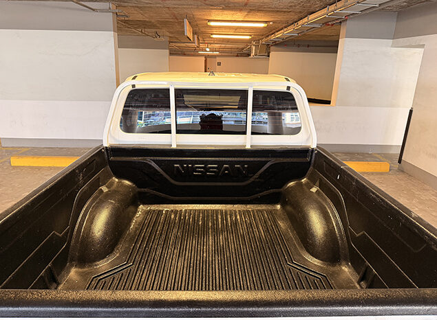 Nissan Navara SE 4×4 2.5 Double Cabin Automatic full