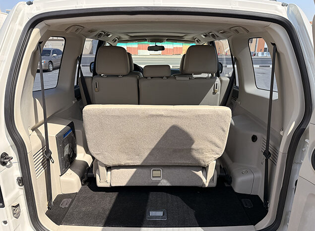 Mitsubishi Pajero GLS V6 3.8 7 Seater full