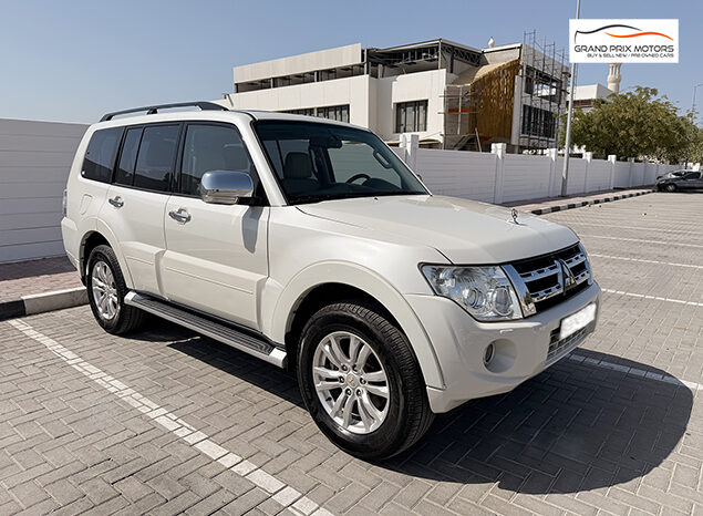 Mitsubishi Pajero GLS V6 3.8 7 Seater full