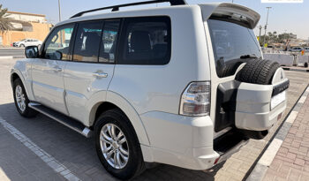 Mitsubishi Pajero GLS V6 3.8 7 Seater full