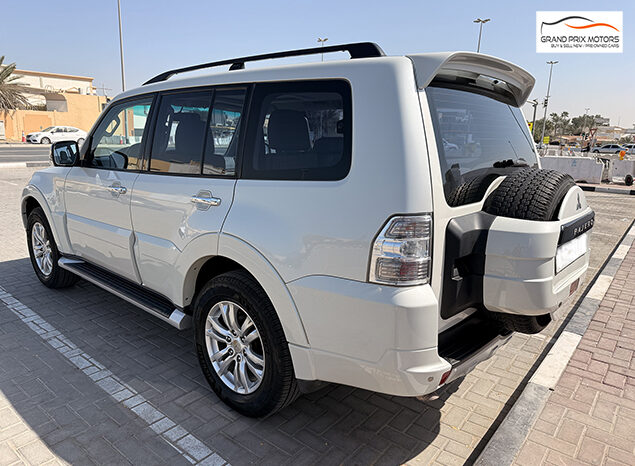 Mitsubishi Pajero GLS V6 3.8 7 Seater full