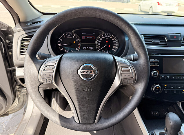 Nissan Altima 2.5 SV full