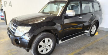 This Is Mitsubishi Pajero GLS V6 3.5 7 Seater 2008 Model GCC Specs