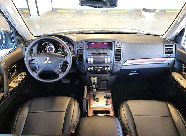 Mitsubishi Pajero GLS V6 3.5 full