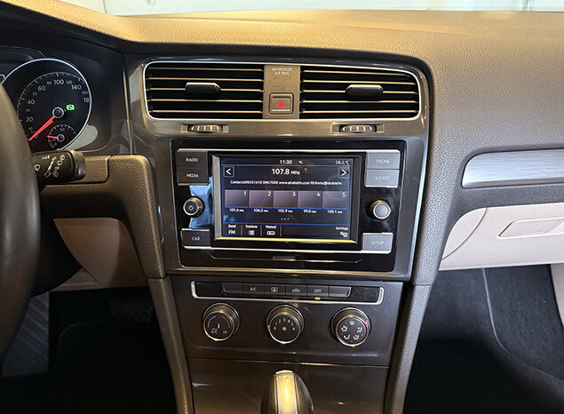 Volkswagen Golf SEL 1.0 Turbo full