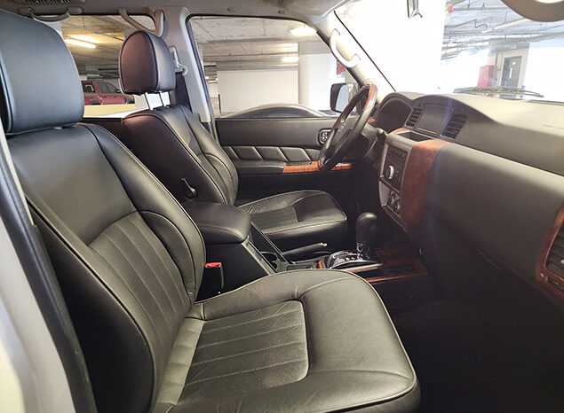 Nissan Patrol Safari V6 4.8 AUTOMATIC full