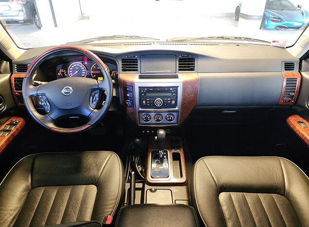 Nissan Patrol Safari V6 4.8 AUTOMATIC full