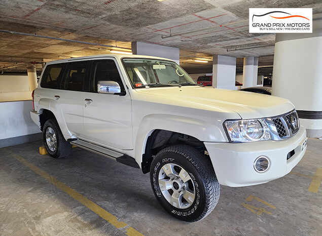 Nissan Patrol Safari V6 4.8 AUTOMATIC full