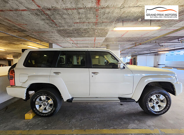 Nissan Patrol Safari V6 4.8 AUTOMATIC full