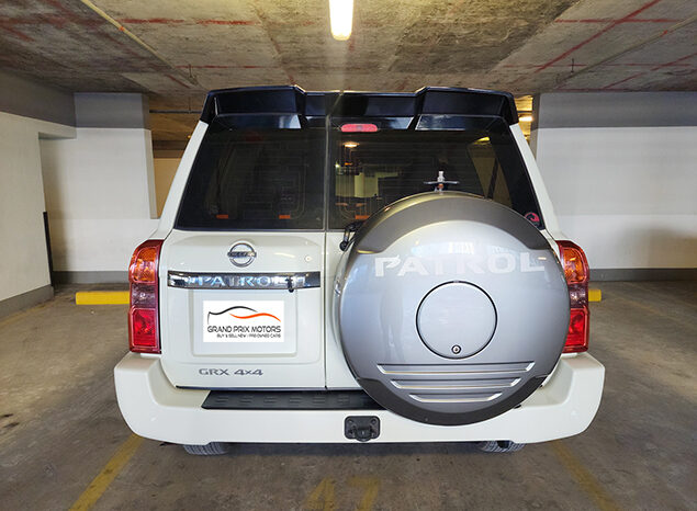 Nissan Patrol Safari V6 4.8 AUTOMATIC full