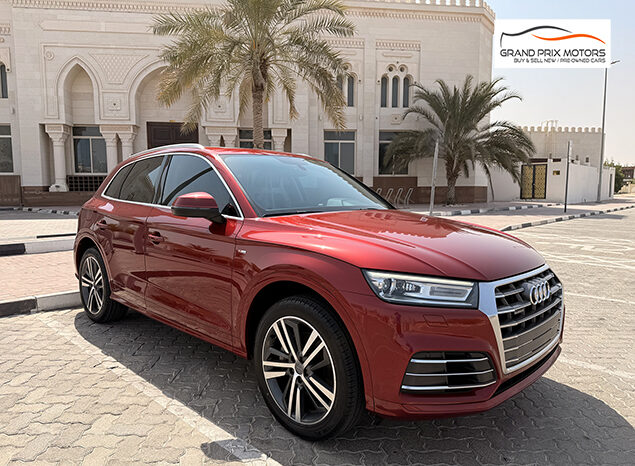 Audi Q5 45 TFSI Quattro S line 2.0L Turbocharged full