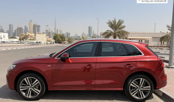 Audi Q5 45 TFSI Quattro S line 2.0L Turbocharged full