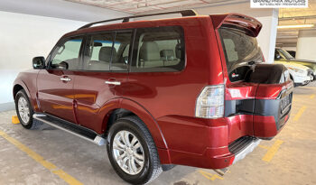 Mitsubishi Pajero GLS V6 3.8 7 Seater full