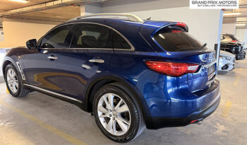 Infiniti QX70 Excellence V6 3.7 full