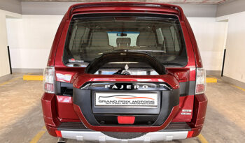 Mitsubishi Pajero GLS V6 3.8 7 Seater full