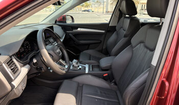 Audi Q5 45 TFSI Quattro S line 2.0L Turbocharged full